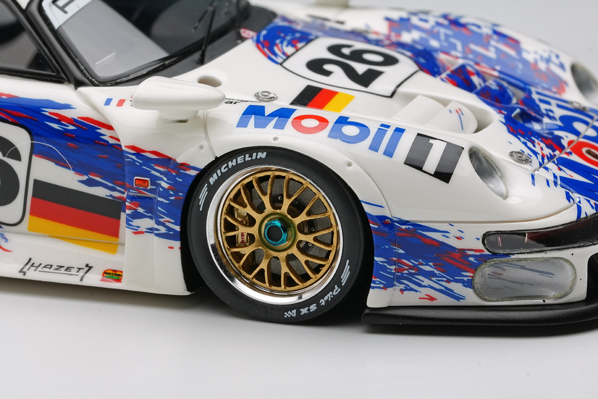 Make Up Co., Ltd. / Porsche 911 GT1 Le Mans 24h 1996