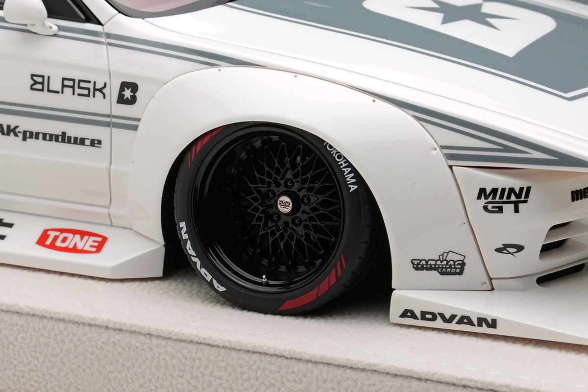 Make Up Co., Ltd. / LB-KAIDO WORKS NISSAN SKYLINE(R32) Tokyo Auto