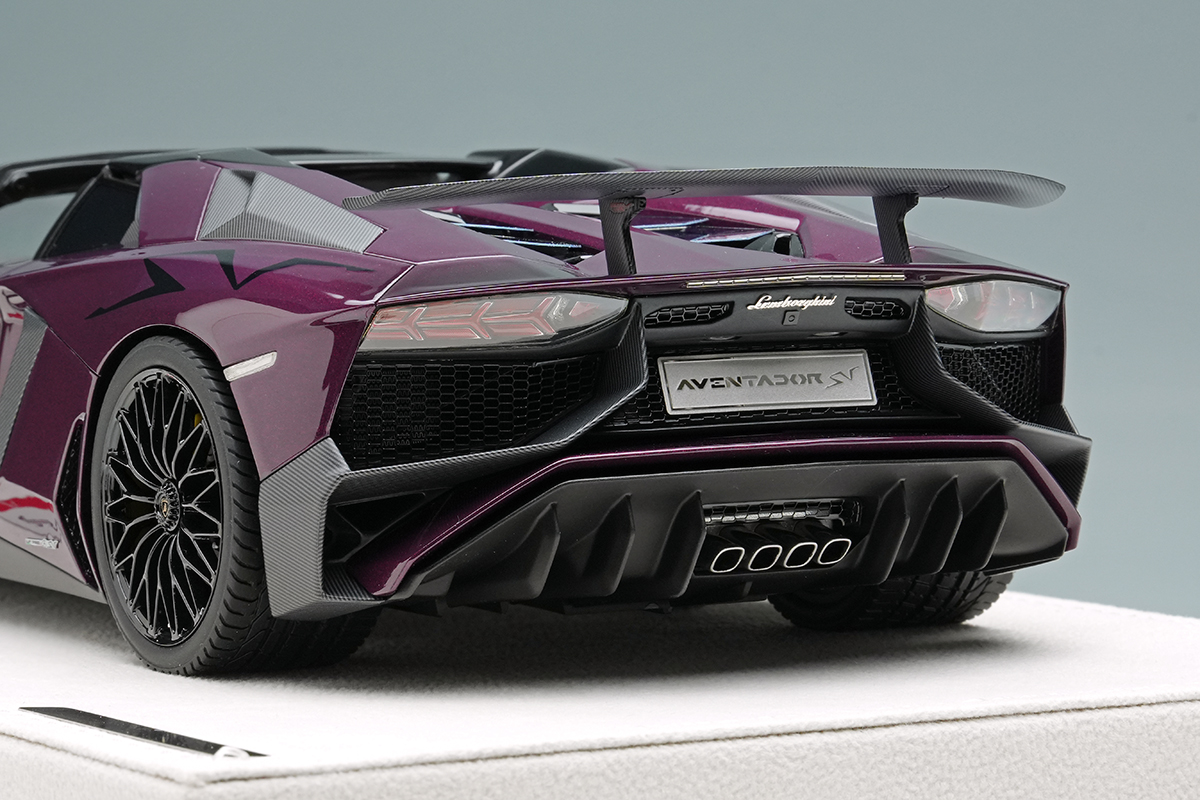 Make Up Co., Ltd. / Lamborghini Aventador LP750-4 SV Roadster 2015