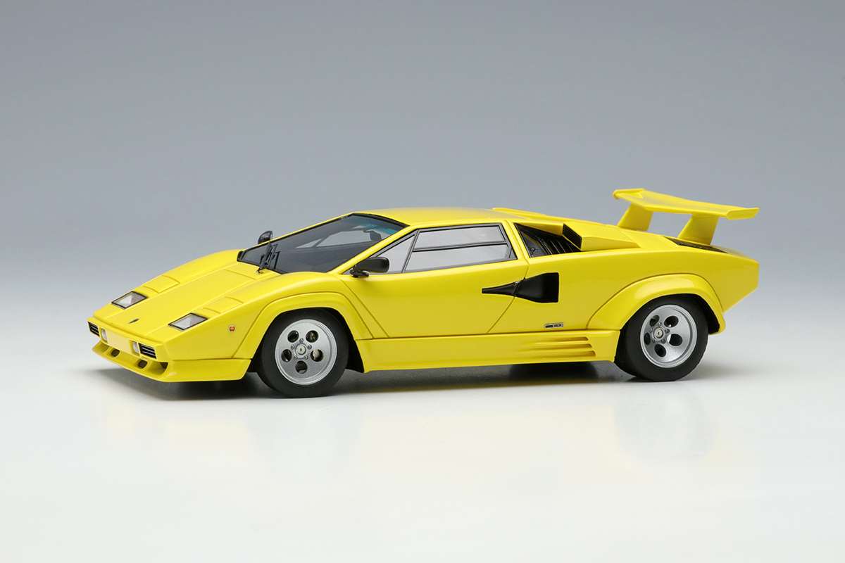 Lamborghini Countach LP5000 QV 1988 with Rear wing