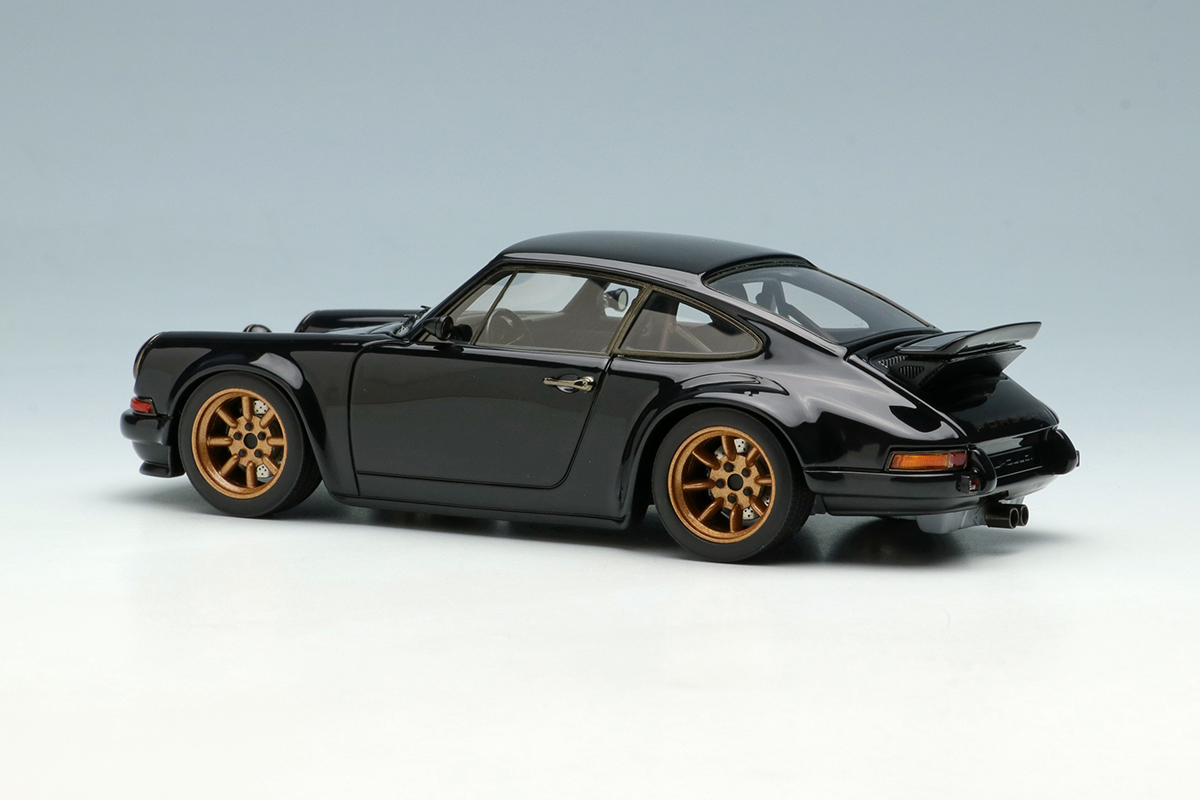Singer 911(964) Coupe (Wing up)