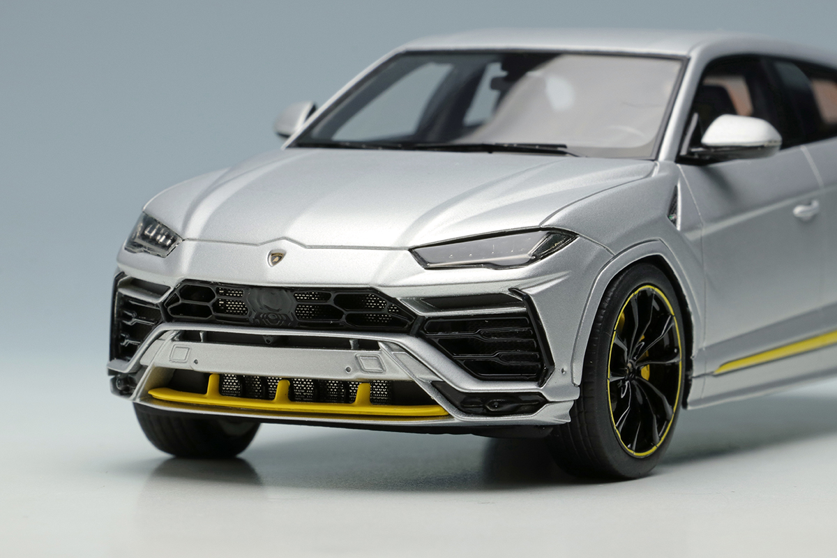 Make Up Co., Ltd. / Lamborghini URUS Graphite Capsule 2020