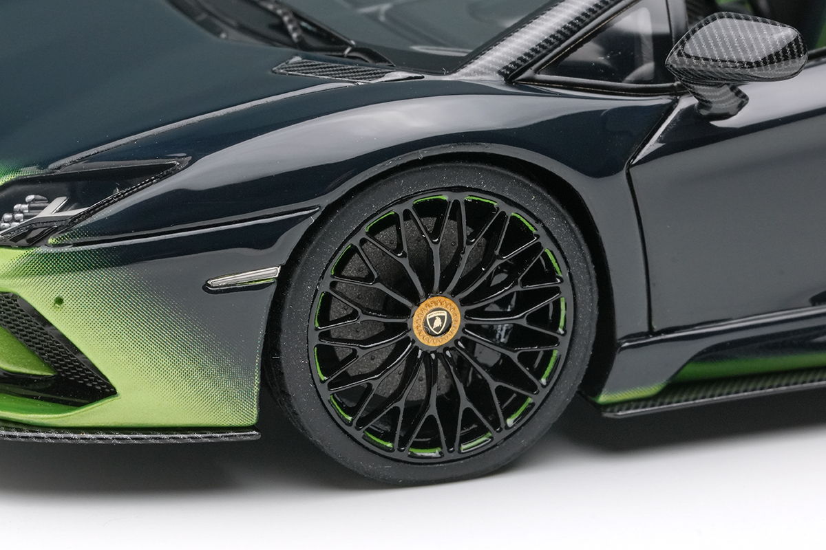 ✨Lamborghini Aventador & Bentley ２台セット ✨Lamborghini Aventador & Bentley 2台セット sddefault.jpg