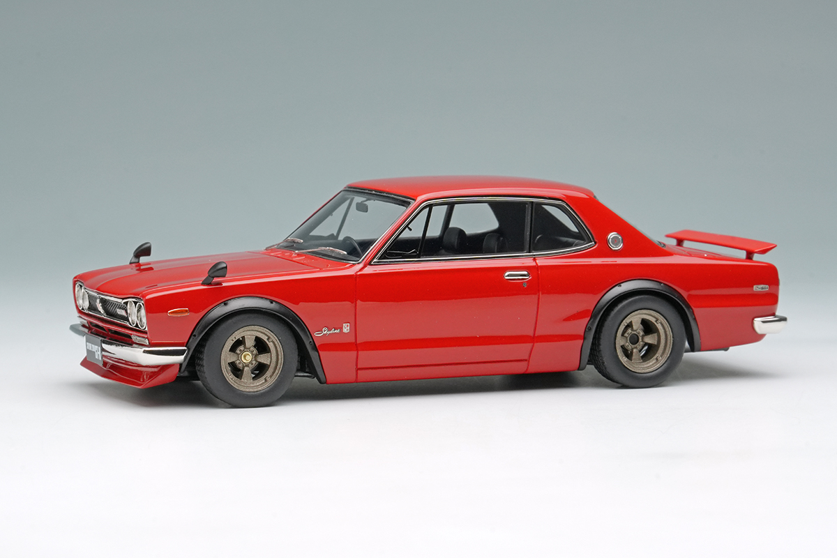 模型製作用品 NISSAN SKYLINE GT-R KPCG10 HAKOSUKA 1:64 Nissan Skyline GT-R (KPGC10) Hakosuka V8 -- Dark Chrome
