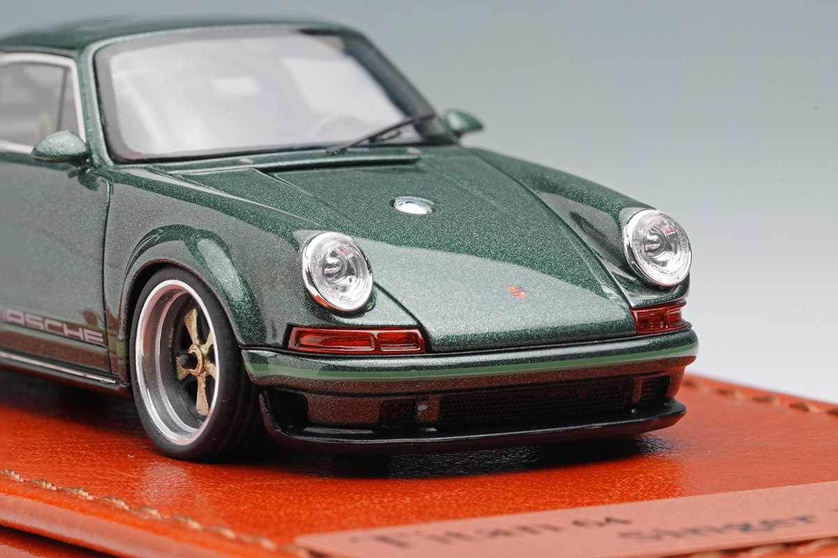 Make Up Co., Ltd. / Singer DLS