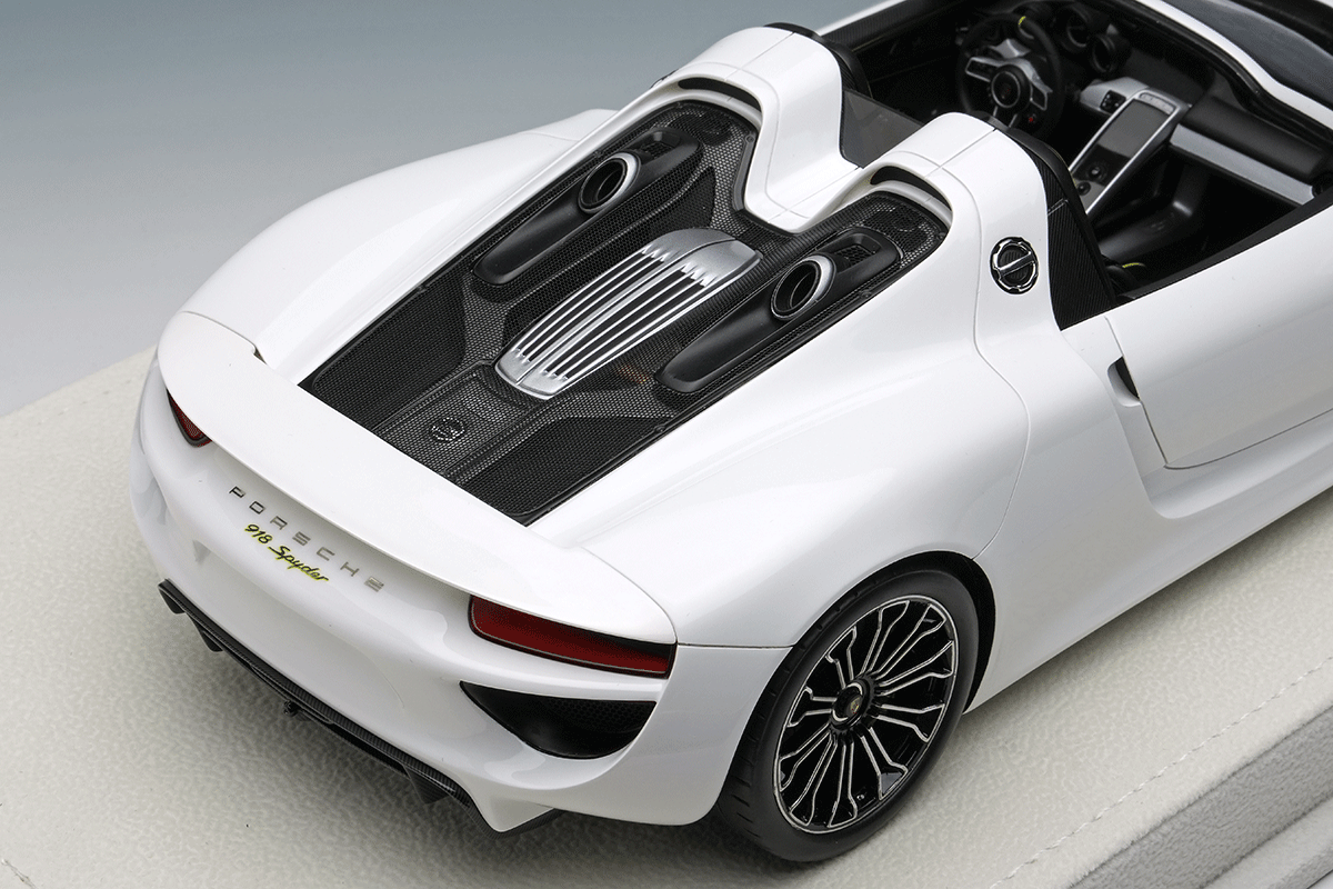 Make Up Co., Ltd. / Porsche 918 Spyder 2011 