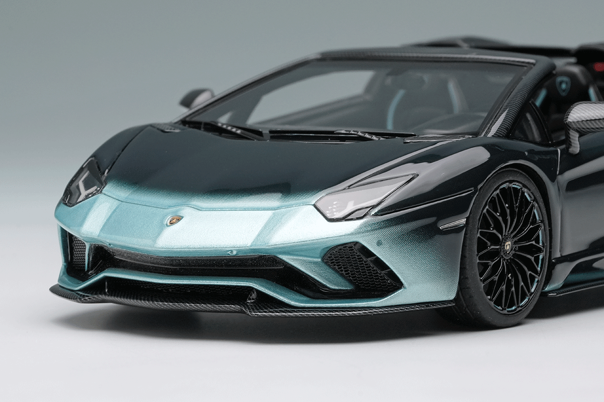 Make Up Co., Ltd. / Lamborghini Aventador S Roadster 50th